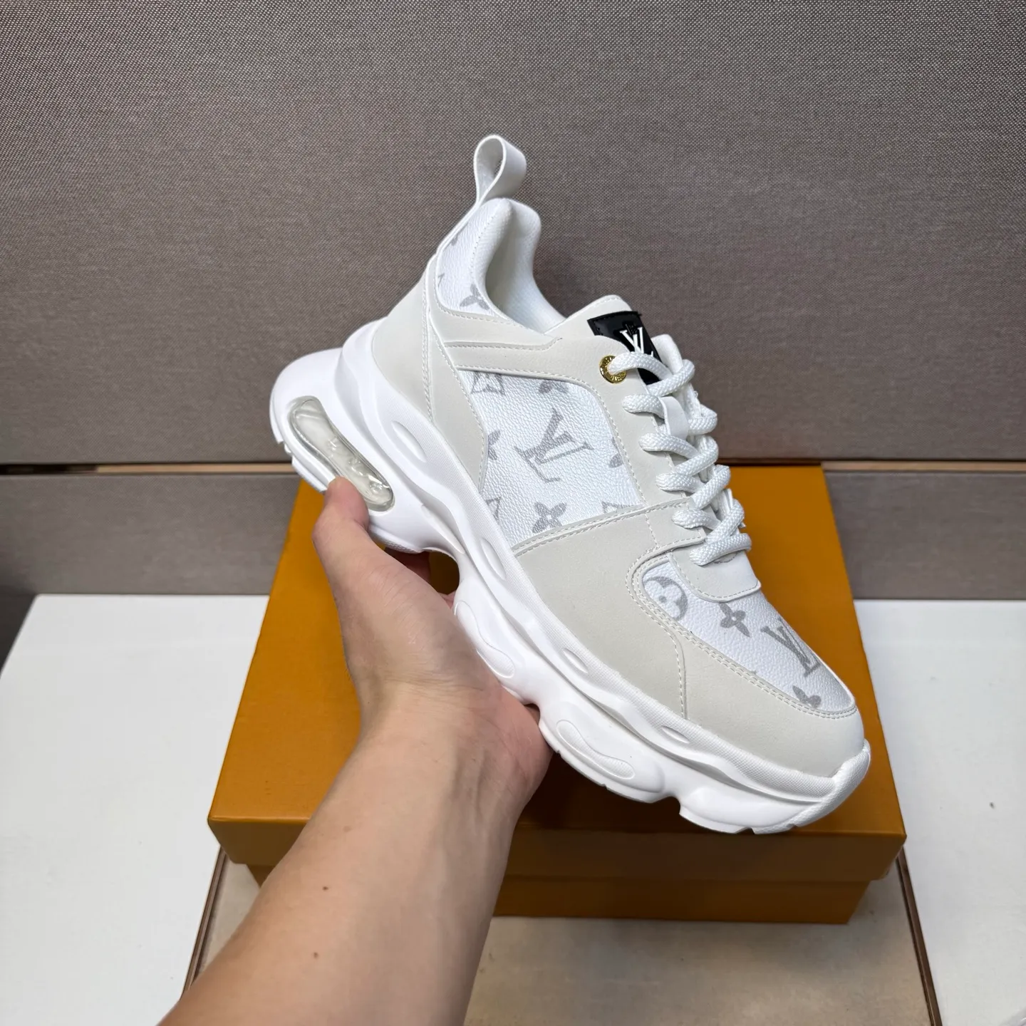 ⬛️Men's shoes 💰p462【LV～】Men's casual shoes 2025z cabinet sales simultaneously 🔶Size: 38-44 #️⃣ 🔷5 colors🔜The upper is made of multi-material splicing➕Mesh lining, comfortable and breathable, sole: original comfortable and wear-resistant outsole, ⚠️real thing📱photographed🎬real thing is better📢📢📢